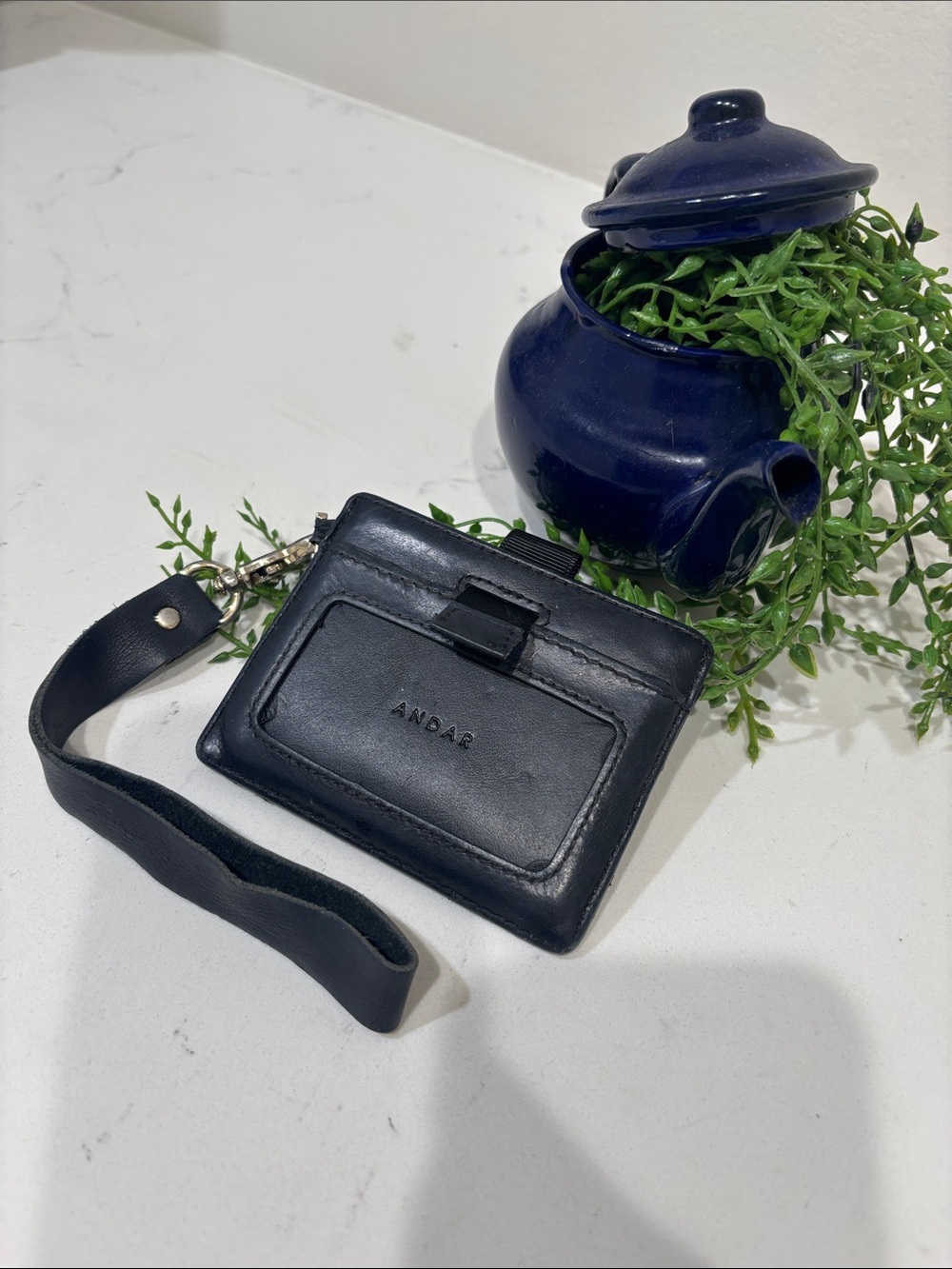 ANDAR black Denner Sleek Black Leather Wristlet wallet